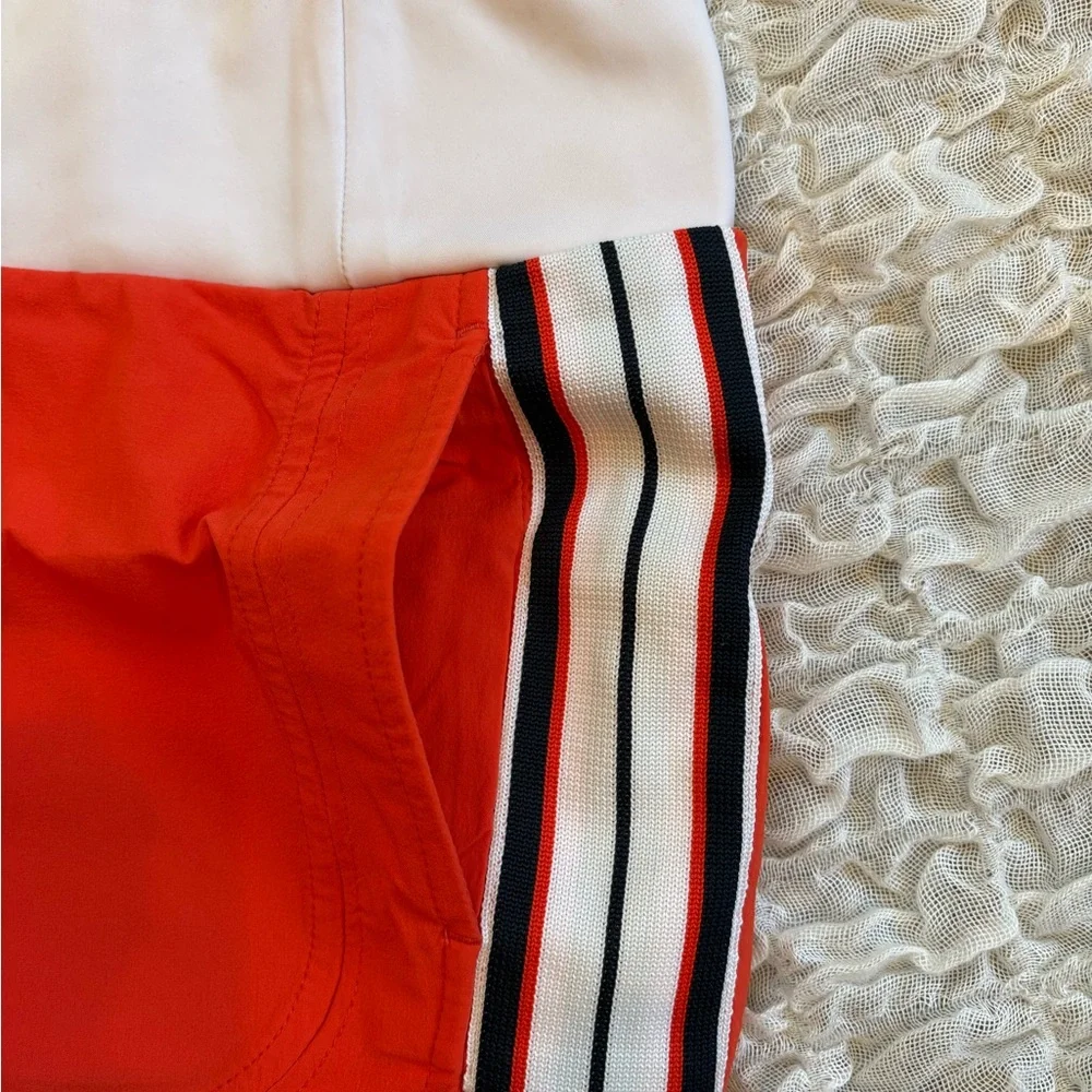 Athleta Ascender Running Hiking Athletic Gym Shorts Side Stripe Pockets sz 0
